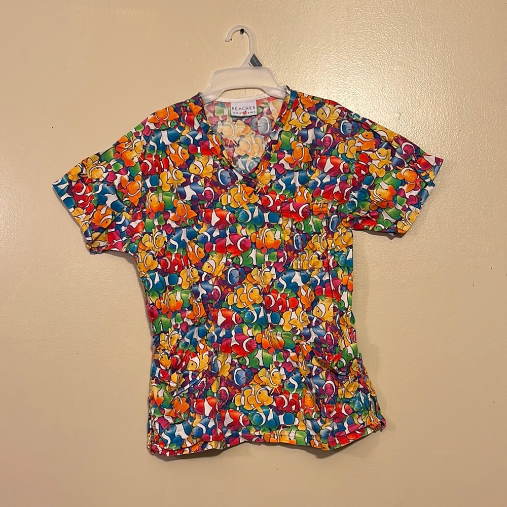 Peaches Uniforms Size Medium